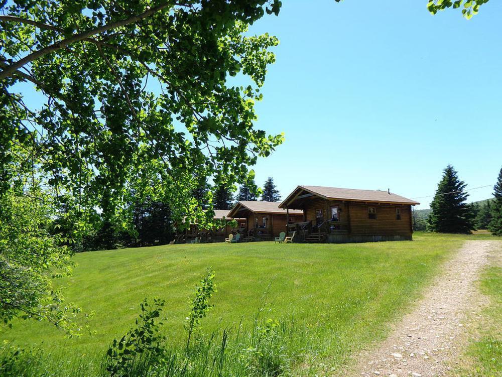 Cajun Cedar Log Cottages Margaree Forks Exterior photo